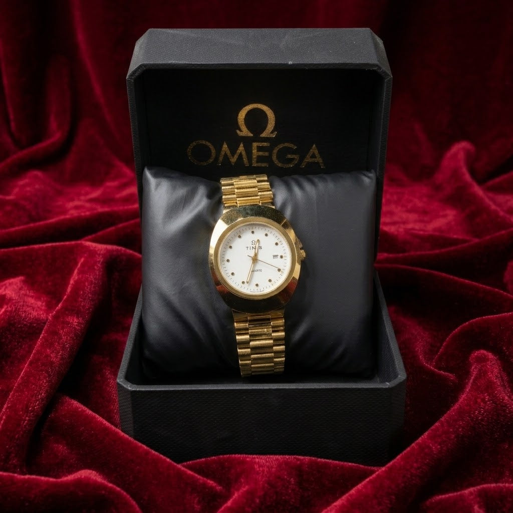 Classic Gold-Plated Quartz Watch with White Dial & Presentation Box